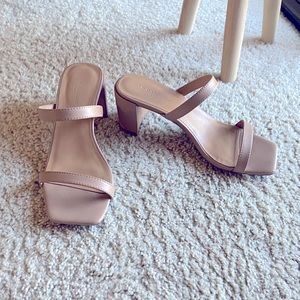 Banana Republic Heels